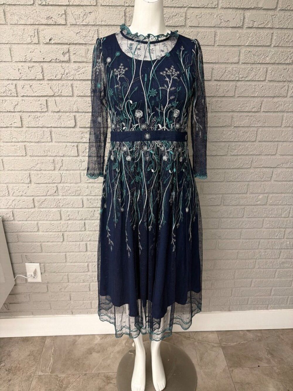 Lang Women’s Navy Floral Embroidered Long Sleeve Mesh Overlay Dress Size M
